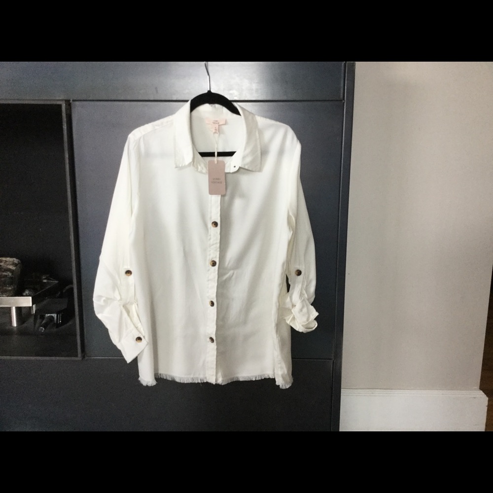 Come vintage cream button down blouse
